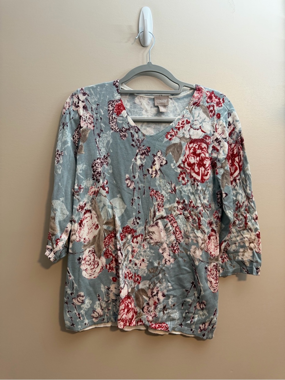 Chico's Light Blue Floral V-Neck Sweatshirt with Red and Cream Blooms